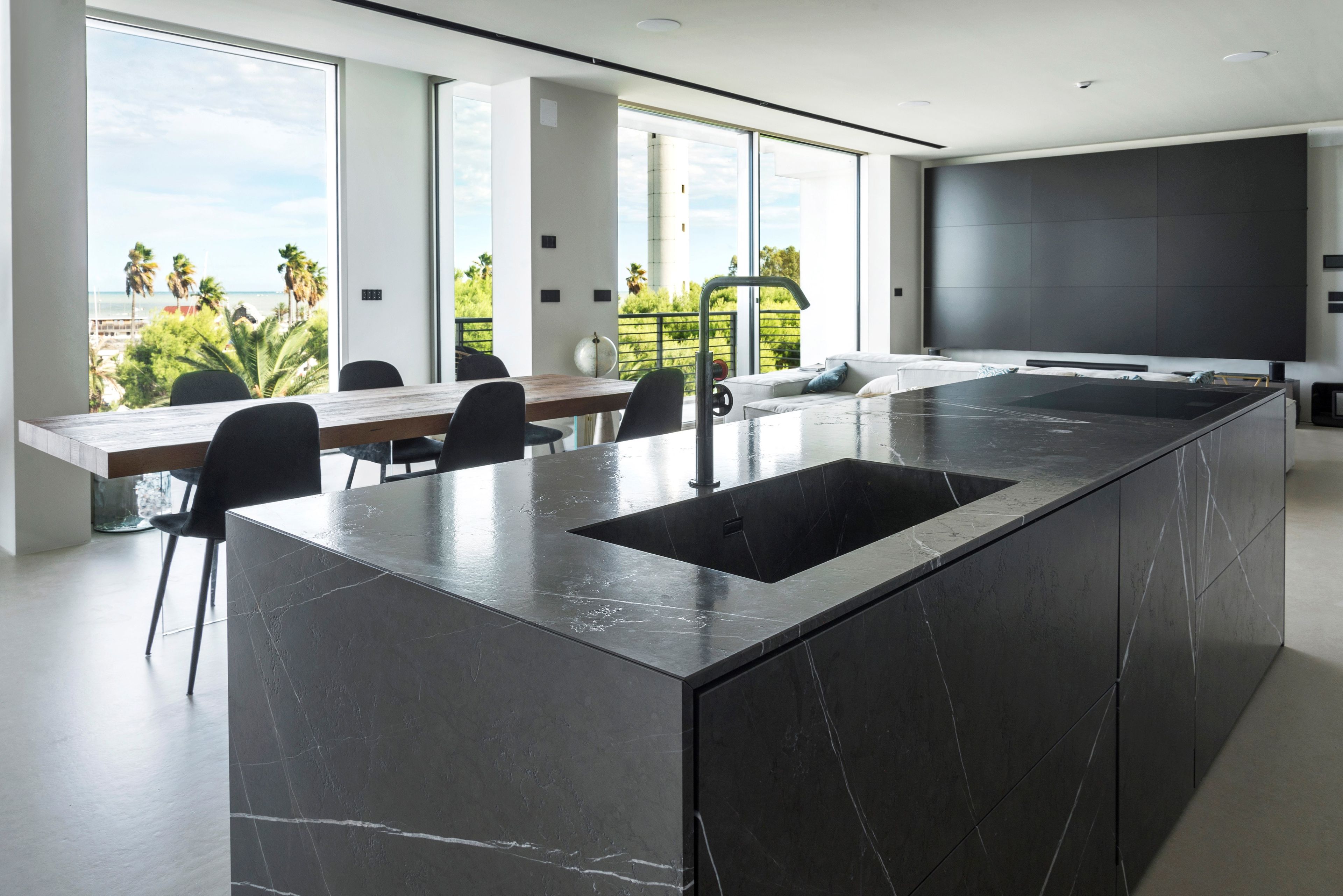 Кухня с островом и системой стен из Коринфского камня TM Italia Cucine D90 ARCH-00015489 - Вид №4