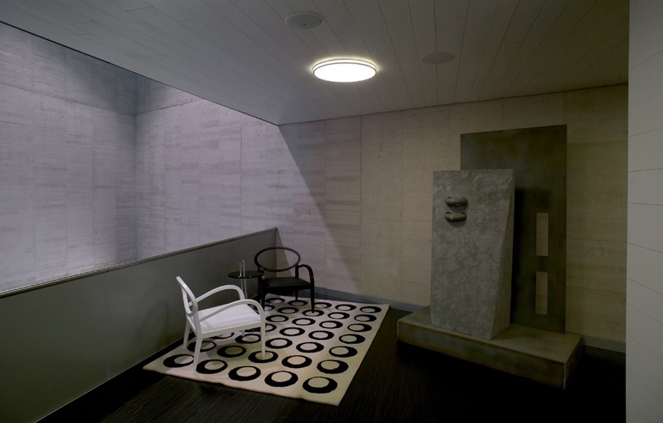 044033 Кресло Andreu World Zarina - Вид №4