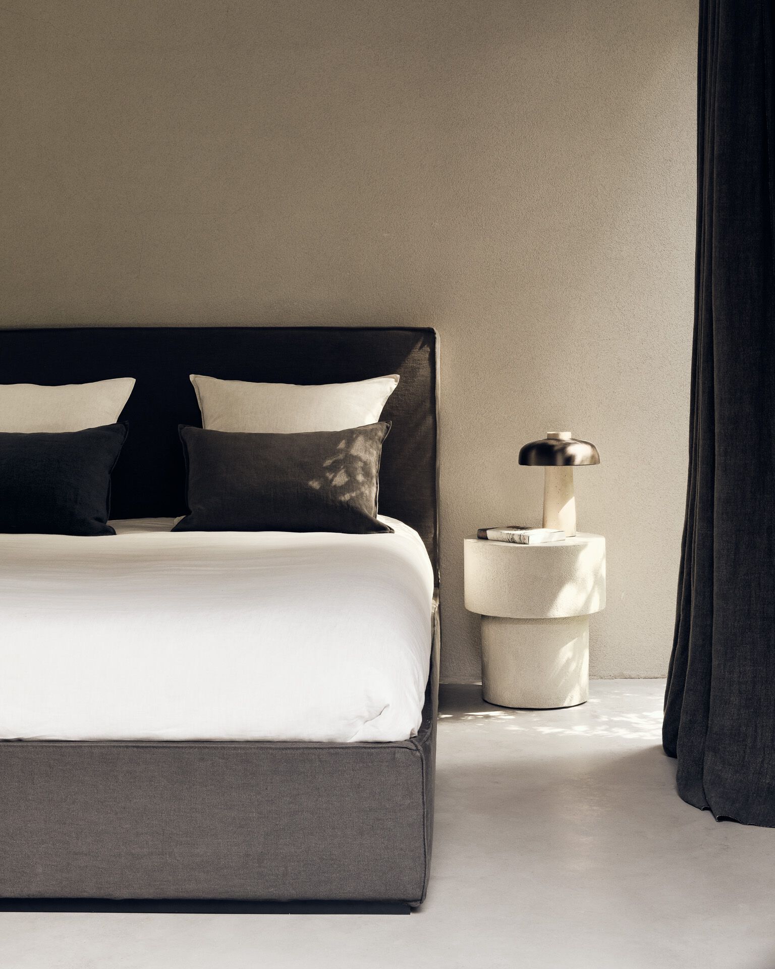 Съемная двуспальная кровать из льна Ethnicraft Revive ARCH-00149988 - Вид №8