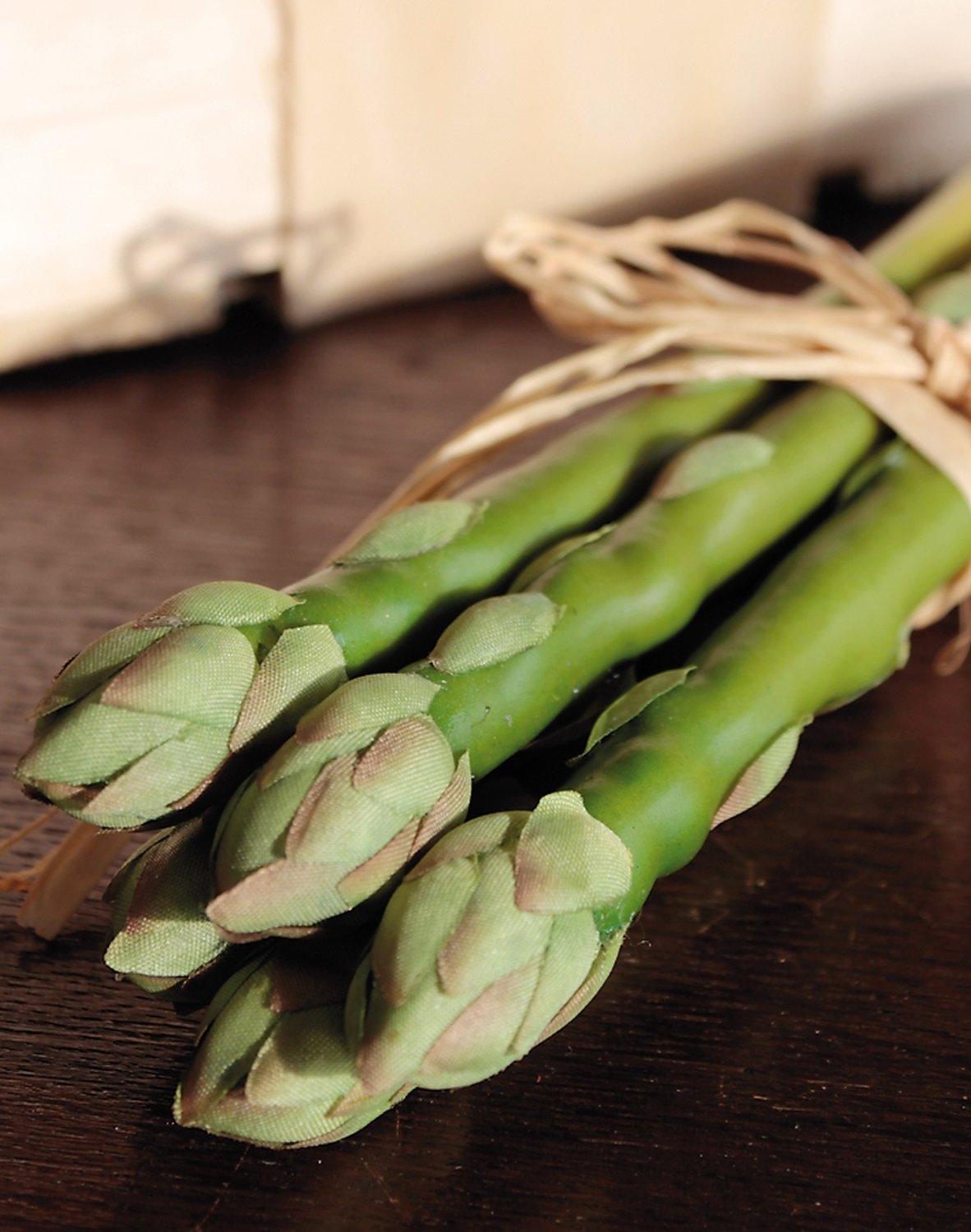 7050 883 a3 Спаржа искусственная, пучок 5 штук, 23 см, зеленая H-andreas  - Вид №2