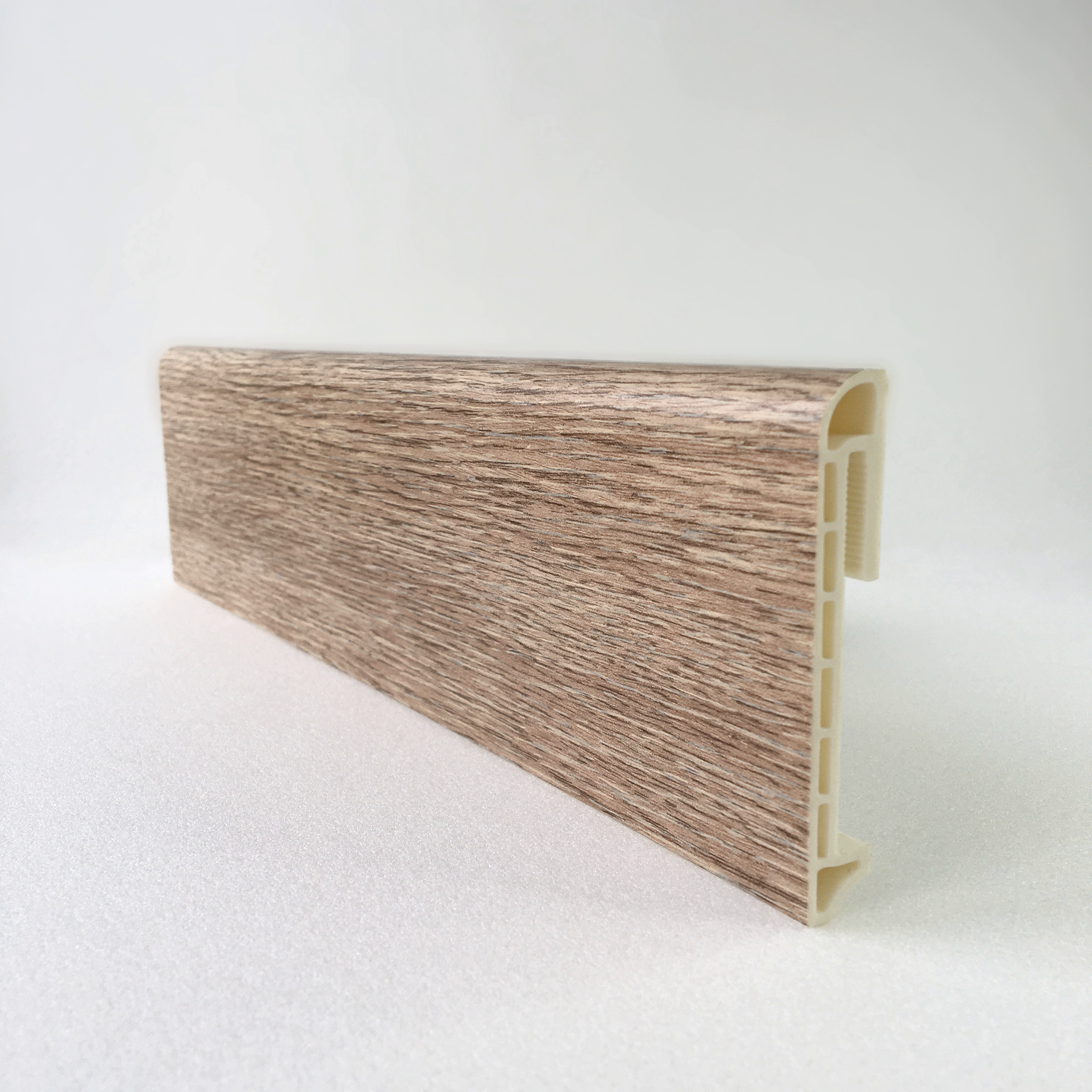 Напольный плинтус  Дуб капучино 80мм DEKOR PANEL DP047