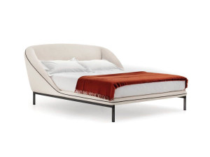 Двуспальная кровать из ткани с мягким изголовьем