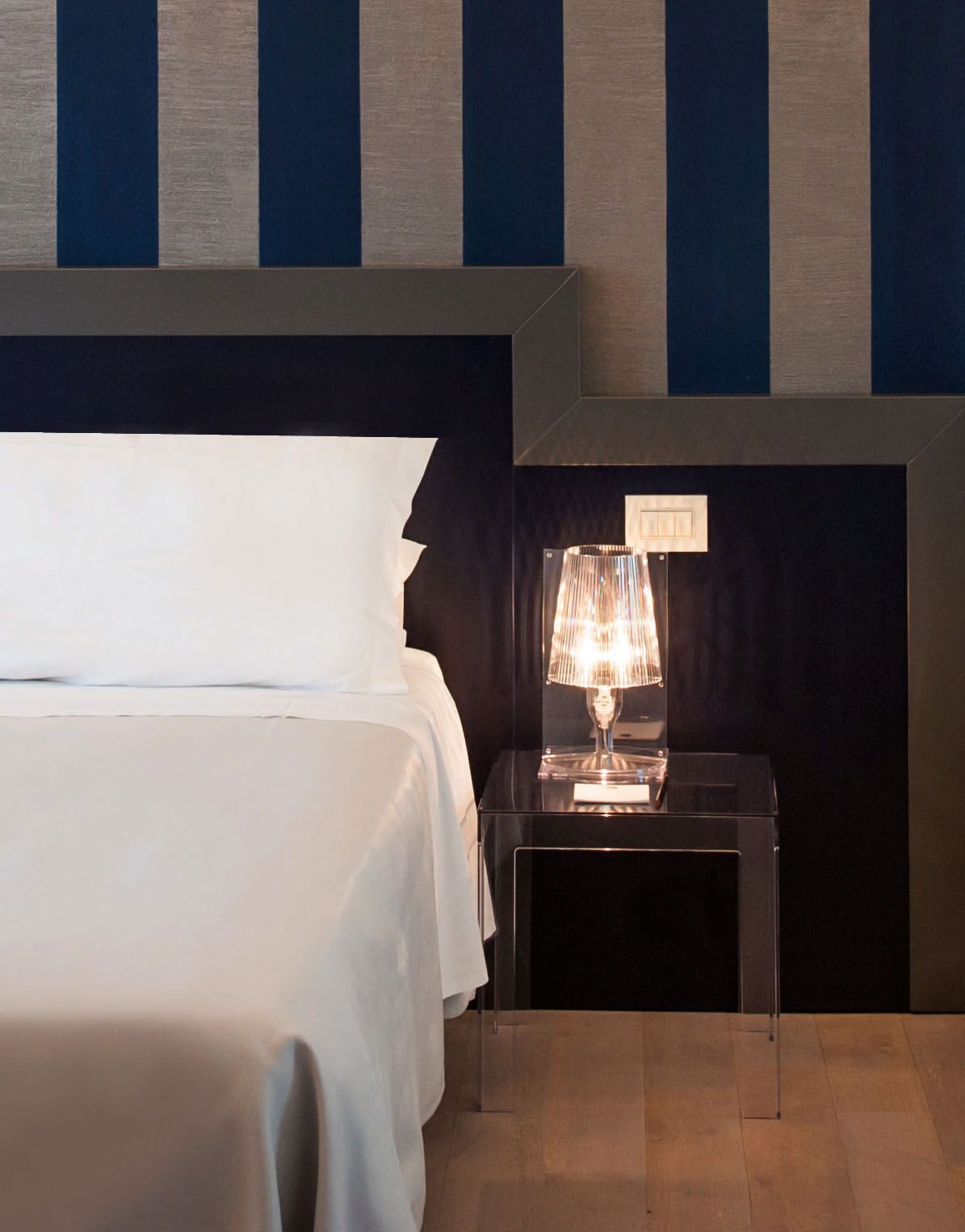 Светодиодная настольная лампа из поликарбоната Kartell TAKE ARCH-00109854 - Вид №4