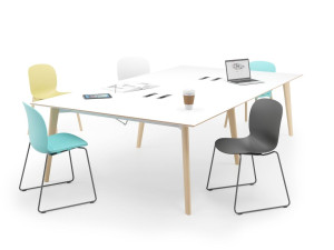 Прямоугольный стол для совещаний