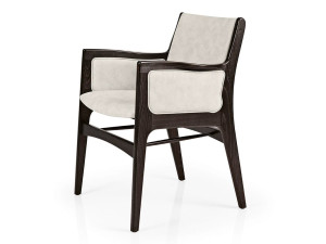 Кожаный мягкий стул с подлокотниками