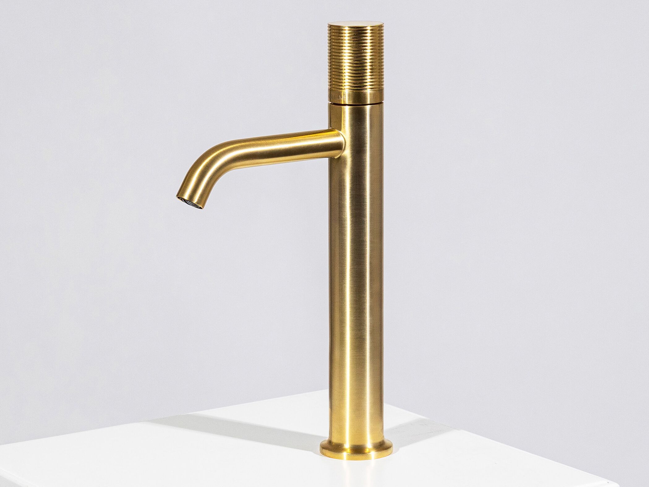 Однорычажный смеситель для раковины GUGLIELMI RUBINETTERIE Sprint Color ARCH-00029816 - Вид №10