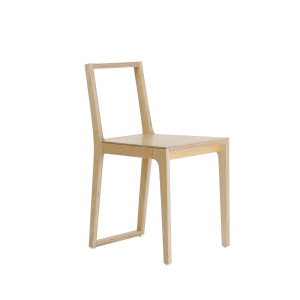 Стул из массива дерева