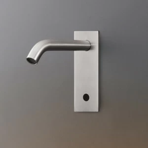 Настенный излив с инфракрасным датчиком присутствия L. Максимум. 185 мм </span>, регулирование температуры посредством дистанционного ручного смешивания картридж  MIL04R CEADESIGN