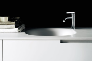 Подвесной умывальник Corian®