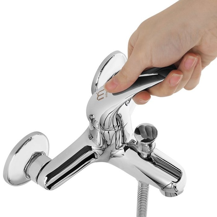 DA23204CK MI Milardo Davis Смеситель для ванны с коротким изливом Davis Россия  - Вид №1