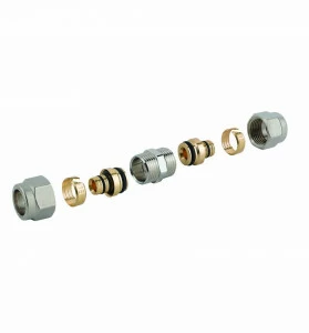 Carlo Poletti R46704Q Т-образный фитинг для труб многослойных.