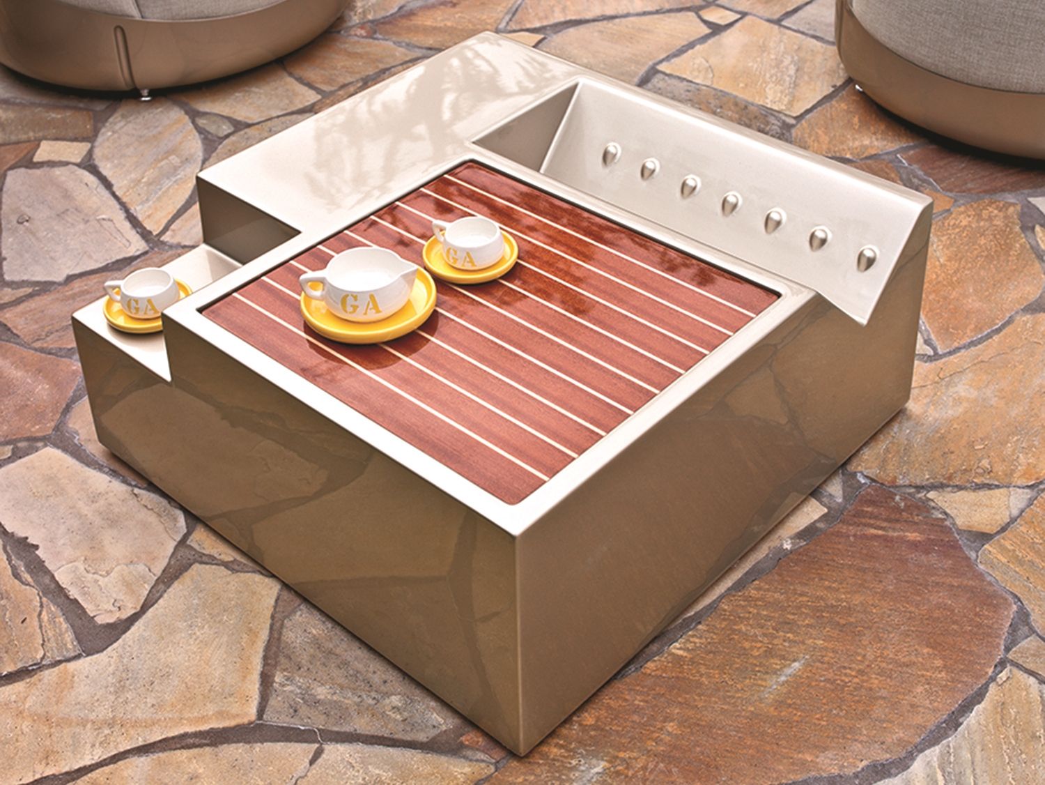 Квадратный садовый столик с подносом Longhi Loveluxe ARCH-00090944