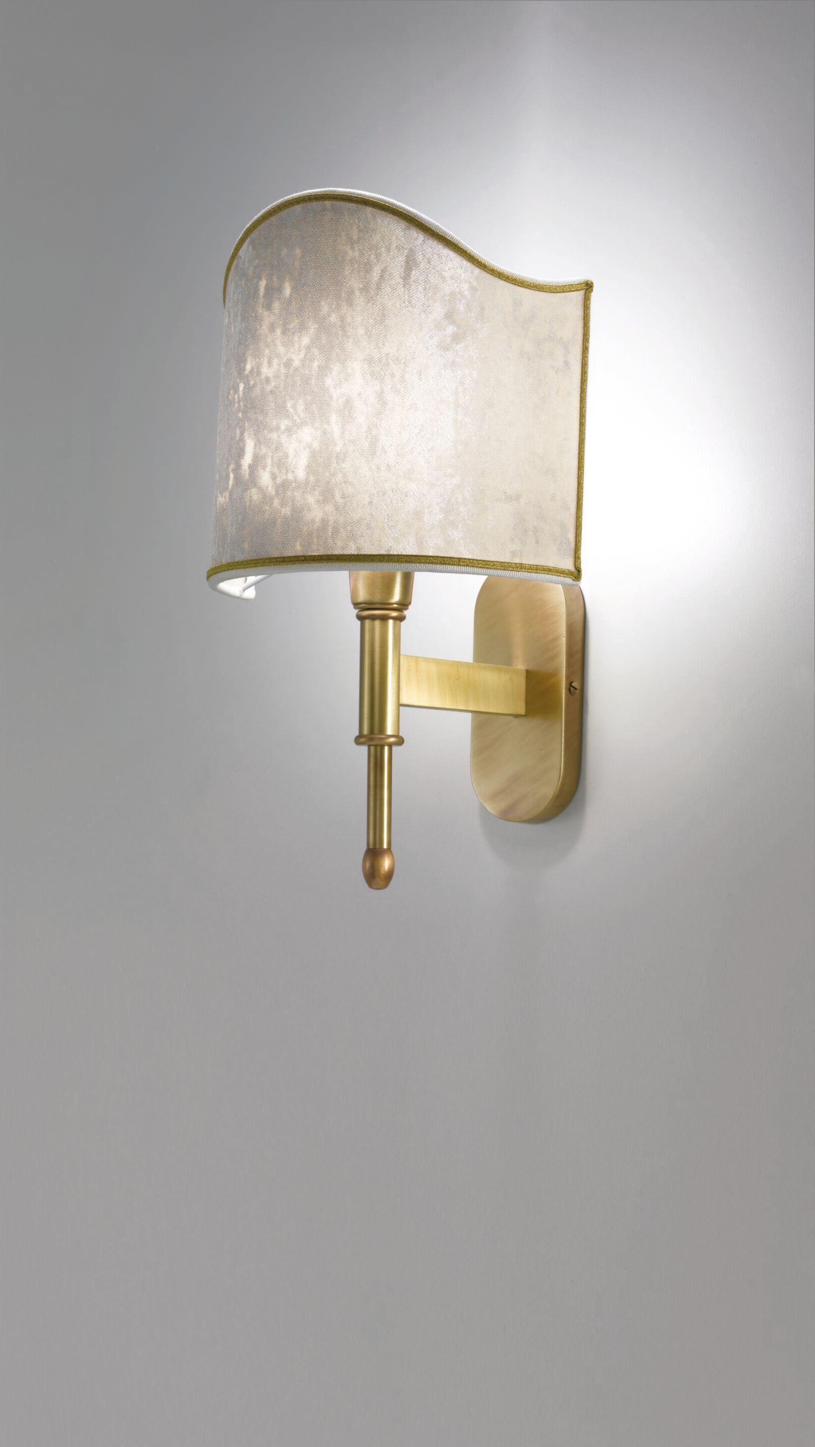 Металлический светодиодный настенный светильник Cremasco Illuminazione световые работы ARCH-00063001