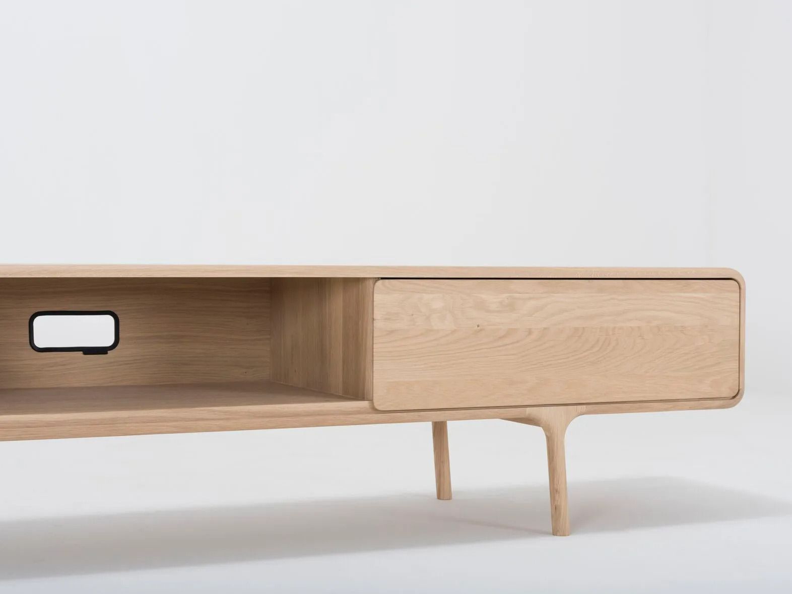 Низкий дубовый ТВ-шкаф с ящиками Gazzda Фавн ARCH-00041114 - Вид №11