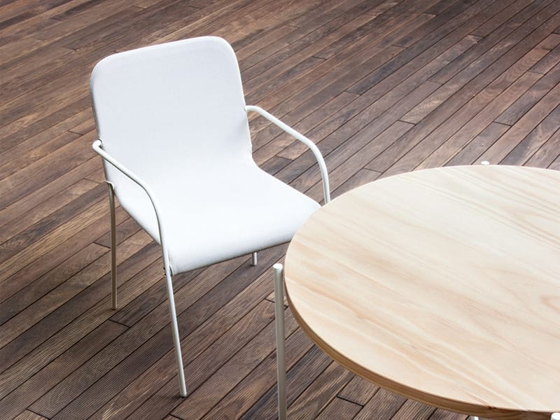 Штабелируемый садовый стул из полиэстера с подлокотниками Paola Lenti MIRA ARCH-00038210 - Вид №3