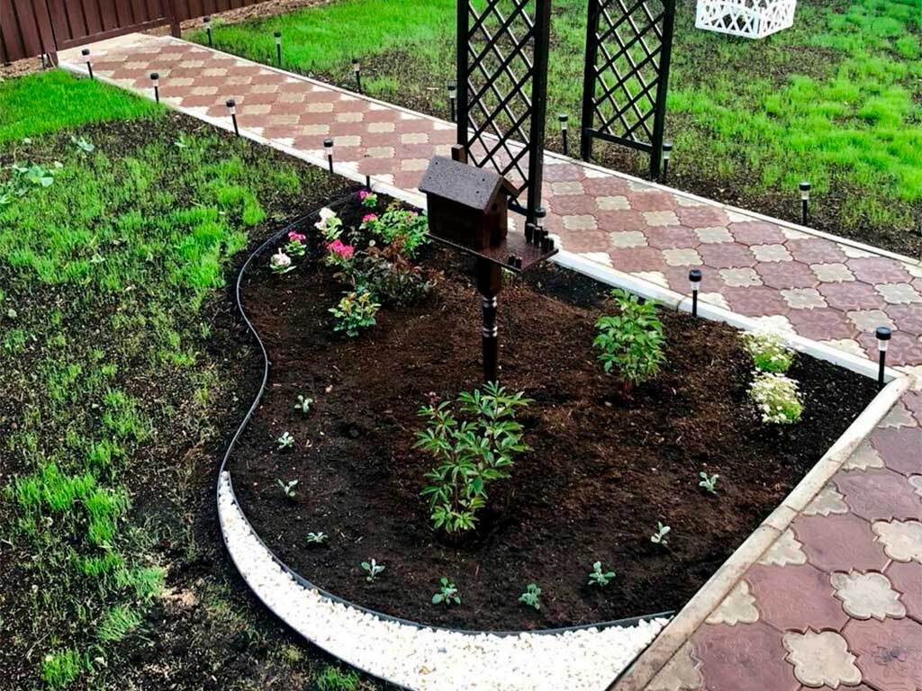 Пластиковый бордюр 45 мм, длина 1 м, зелёный ГеоПластБорд GPBST-33 - Вид №4