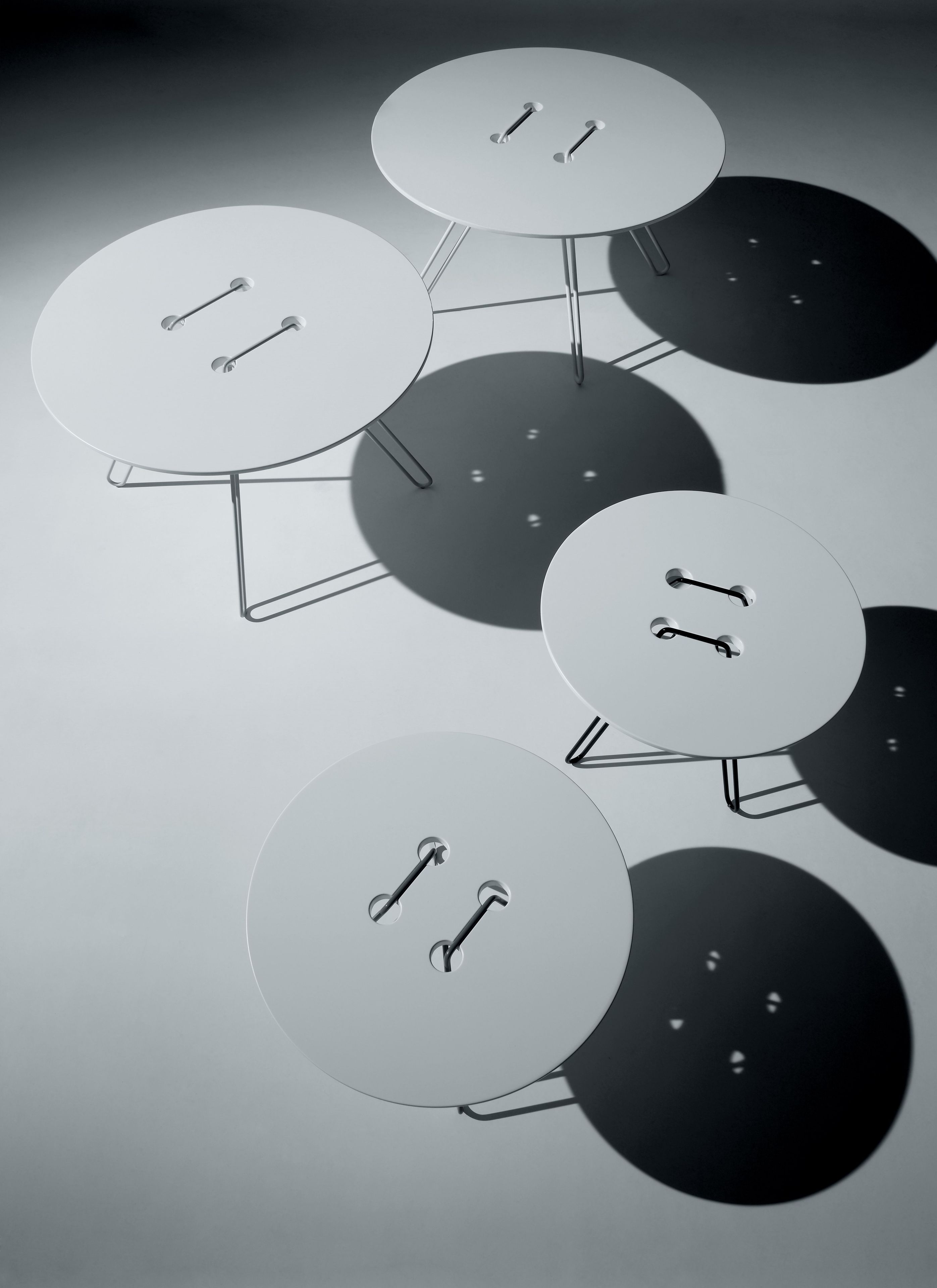 Лакированный низкий круглый журнальный столик Casamania & Horm Twine T ARCH-00127307 - Вид №4