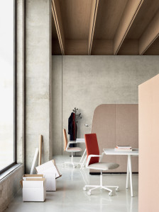 Поворотный операционный офисный стул с подлокотниками