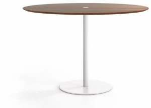 Punt Круглый деревянный стол на контракт