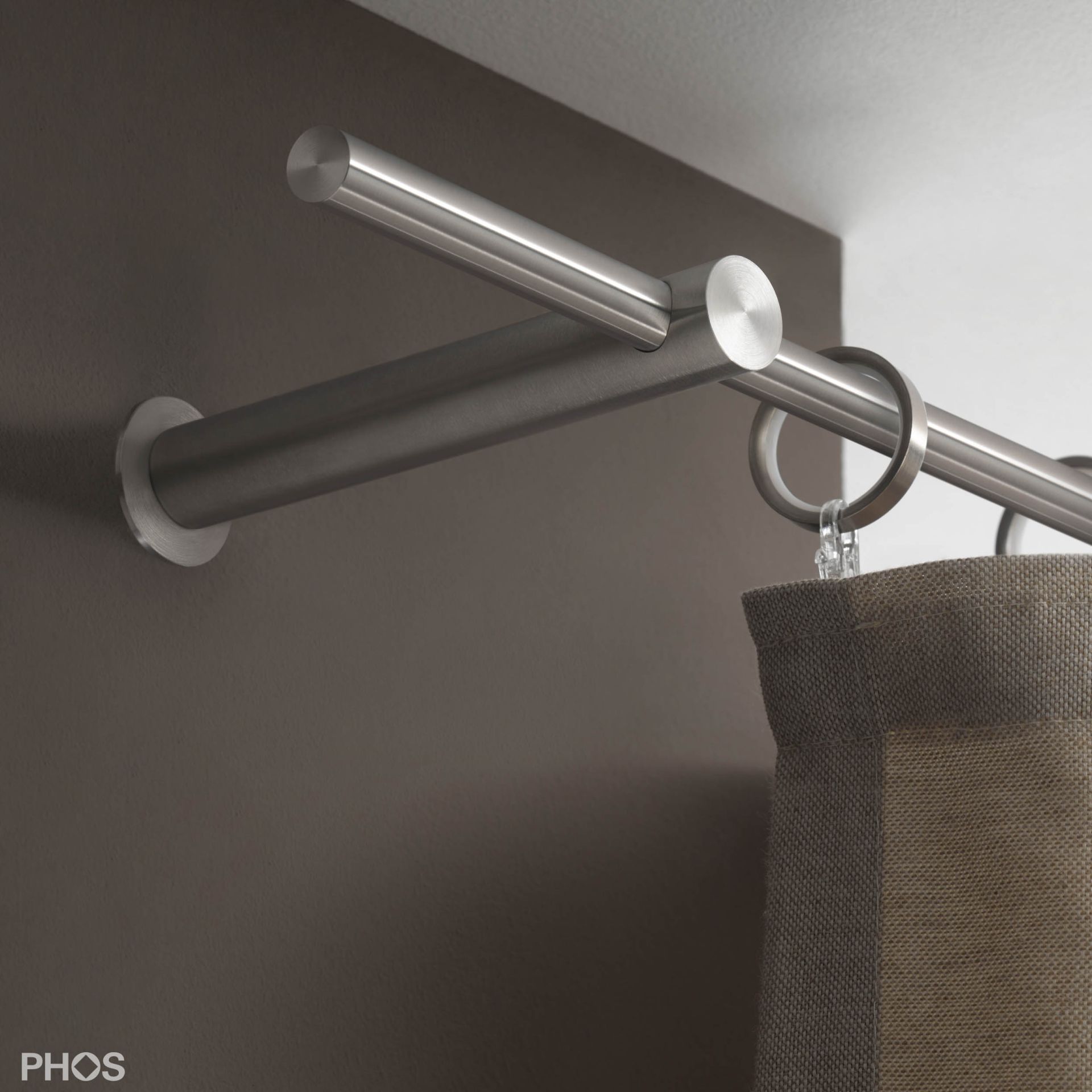 VS20-140-2200 Комплект карнизов: 220 см с 2 держателями и 1 держателем для карниза в качестве центральной опоры (большое расстояние от стены) PHOS 