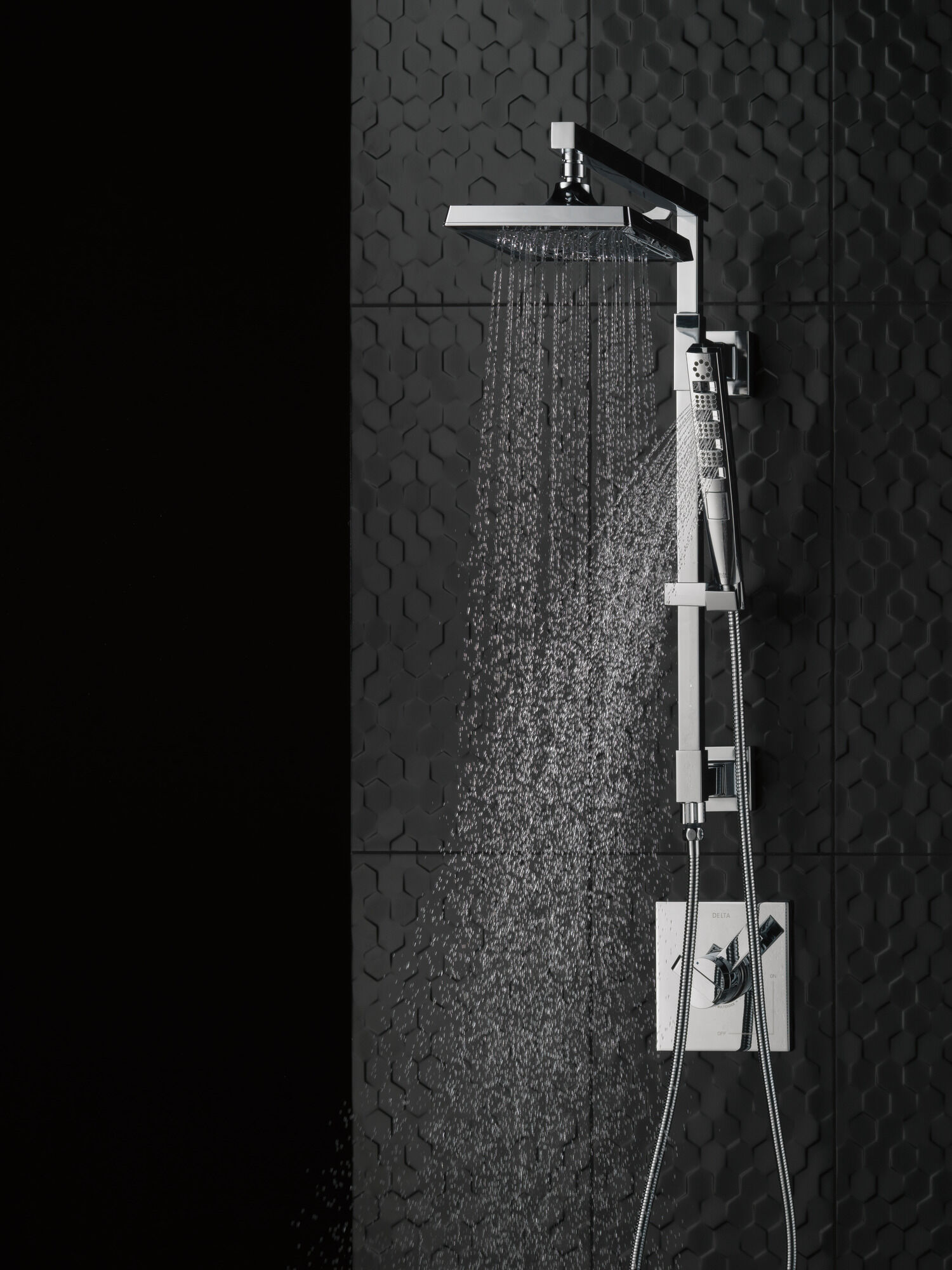 58410-KS Душевая колонна угловая 18 дюймов Delta Faucet Universal Showering Черный нержавеющий  - Вид №12