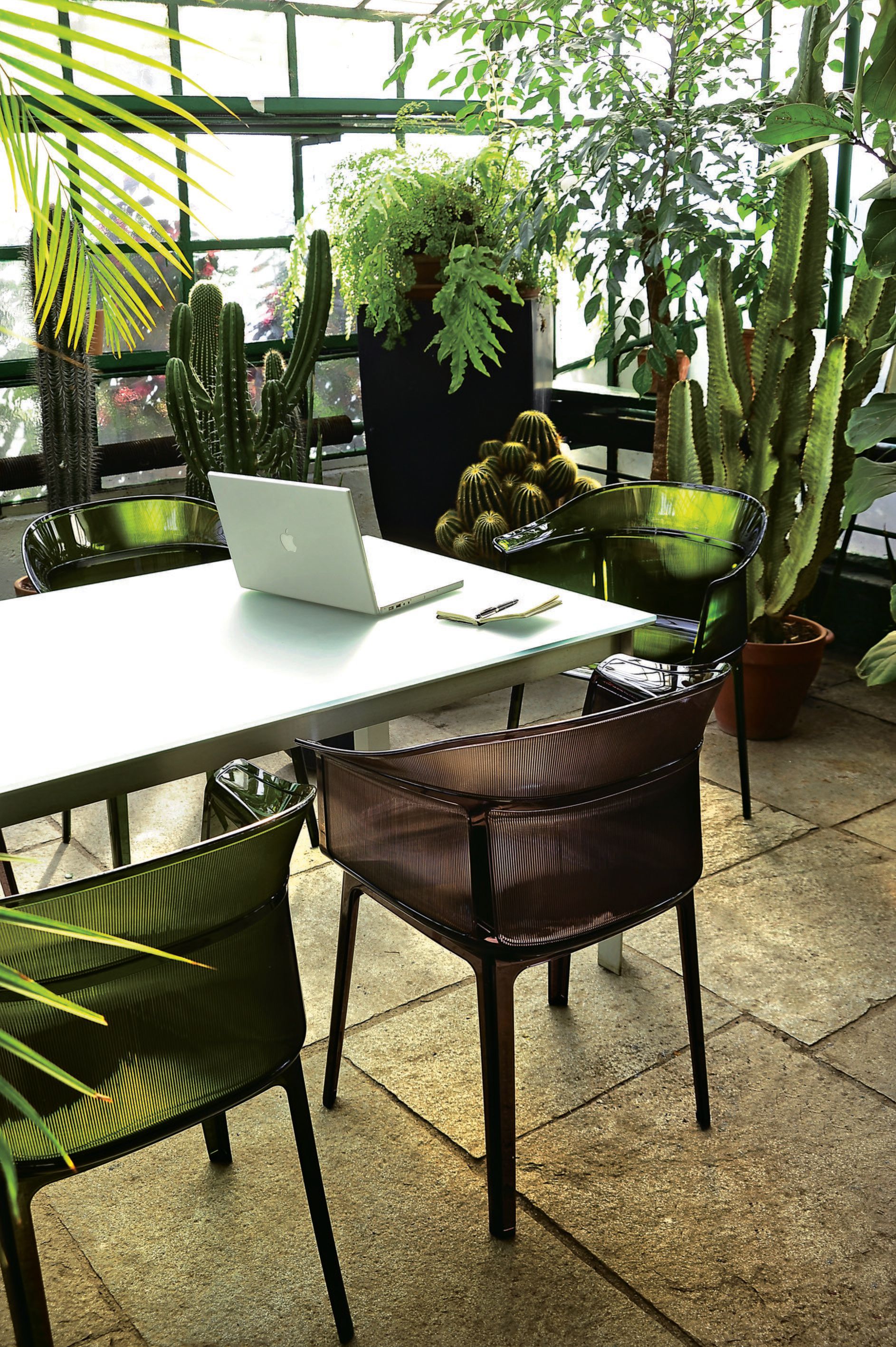 Штабелируемый стул из поликарбоната с подлокотниками Kartell PAPYRUS ARCH-00062058 - Вид №4