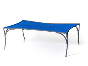 Журнальный столик из стали и цветной полиэтиленовой проволоки