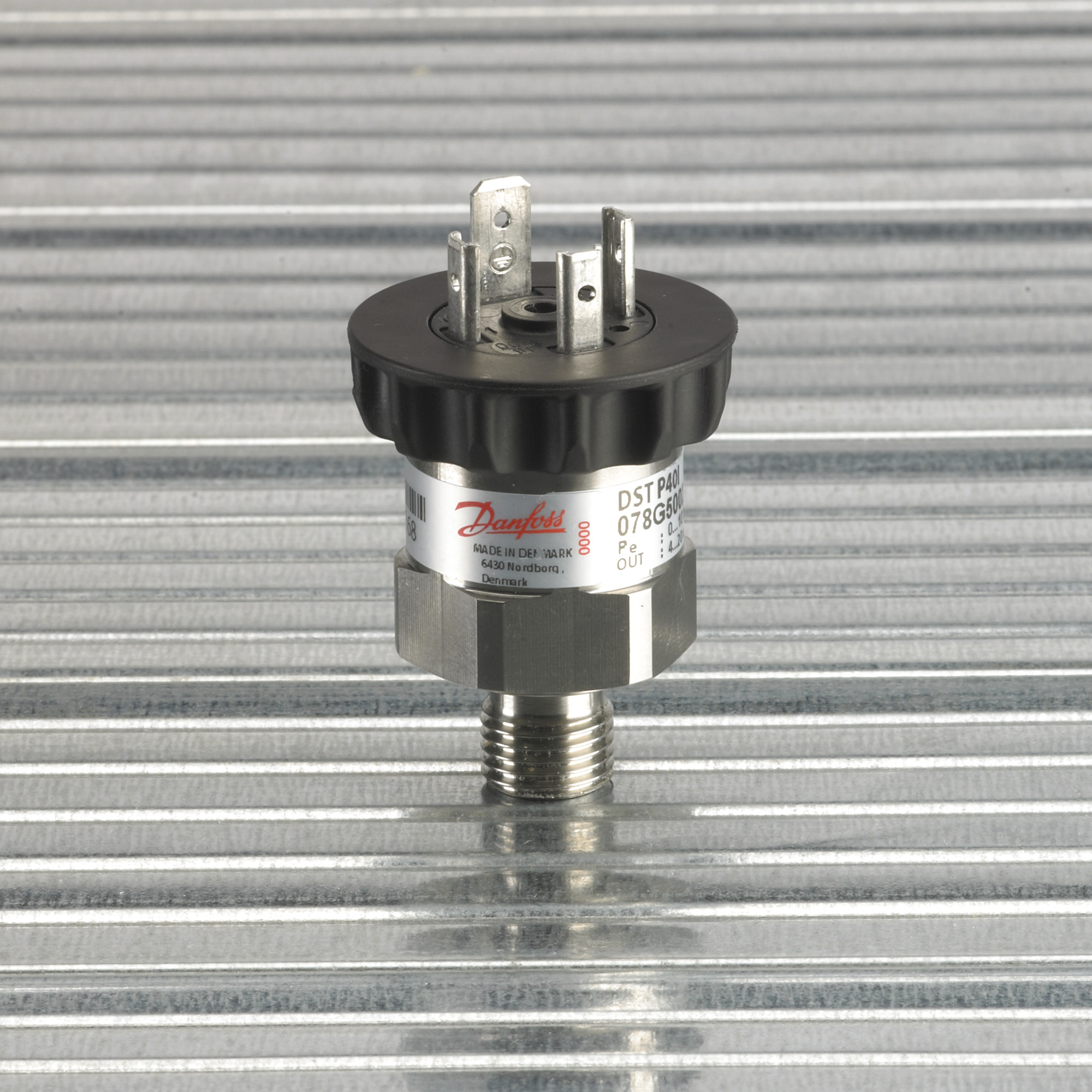 Danfoss DST P40I — преобразователи (датчики) давления для агрессивных сред DST P40I Преобразователь давления 078G5011  - Вид №26