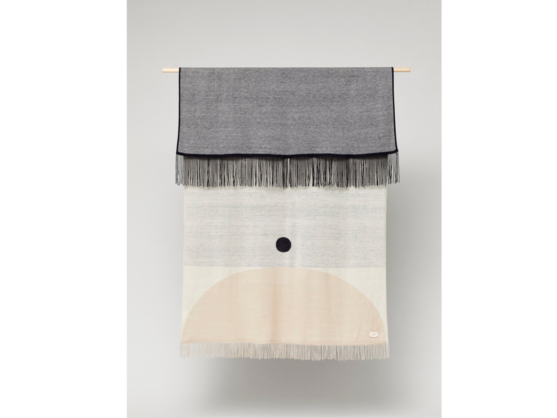 Плед с графическим рисунком из альпаки Form & Refine Aymara ARCH-00079275 - Вид №2