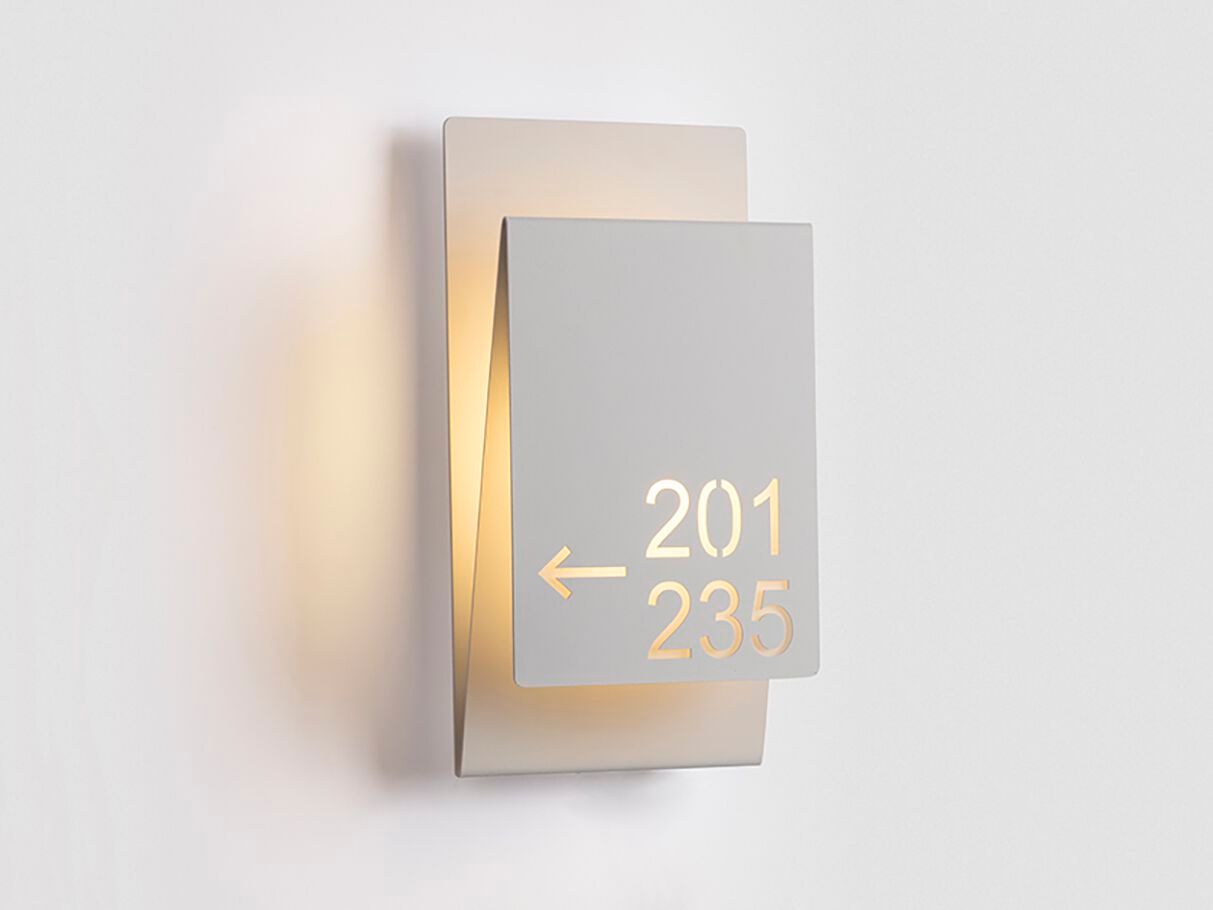 Железный светодиодный настенный светильник luxcambra ZETA ARCH-00058430 - Вид №1
