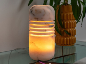 Настольная лампа из мрамора Extremoz