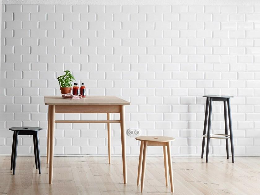 ONDARRETA Низкий деревянный табурет Oto sun-id-1432919 - Вид №6