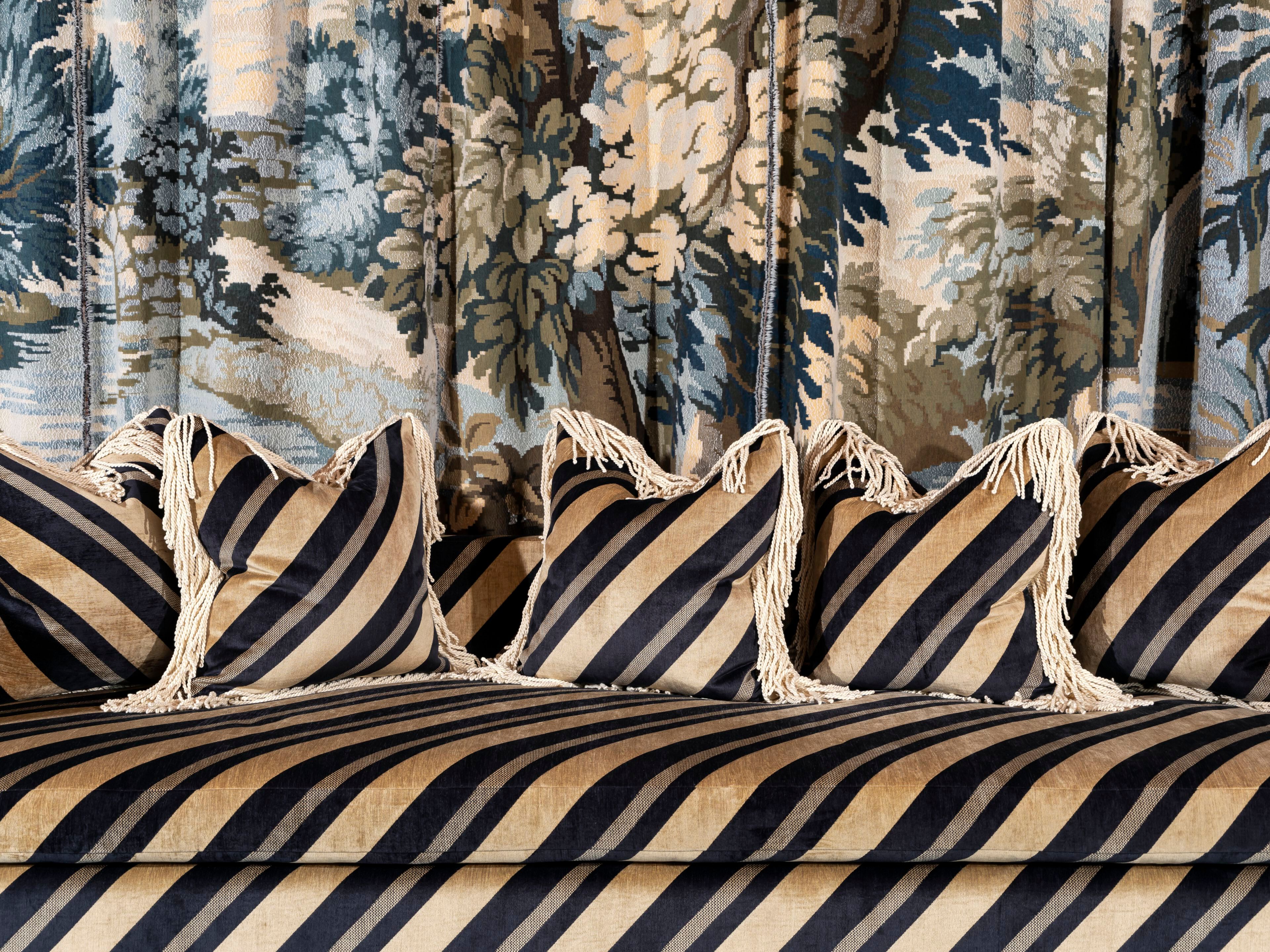 Ткань линейный диван Collett & Victor TRANCOSO ARCH-00073949 - Вид №3