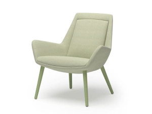 Тканевое кресло с подлокотниками