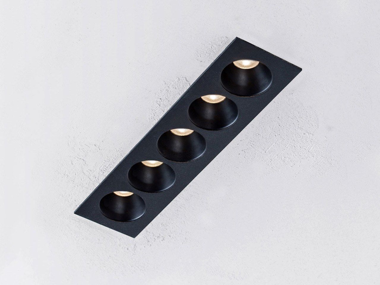 Несколько металлических светодиодных утопленных прожекторов HER TOD 5 ARCH-00024709