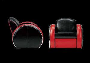 Кресло с подлокотниками