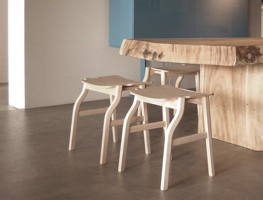 Bedont Низкий деревянный табурет Kalea B94 801f / 801r - Вид №1