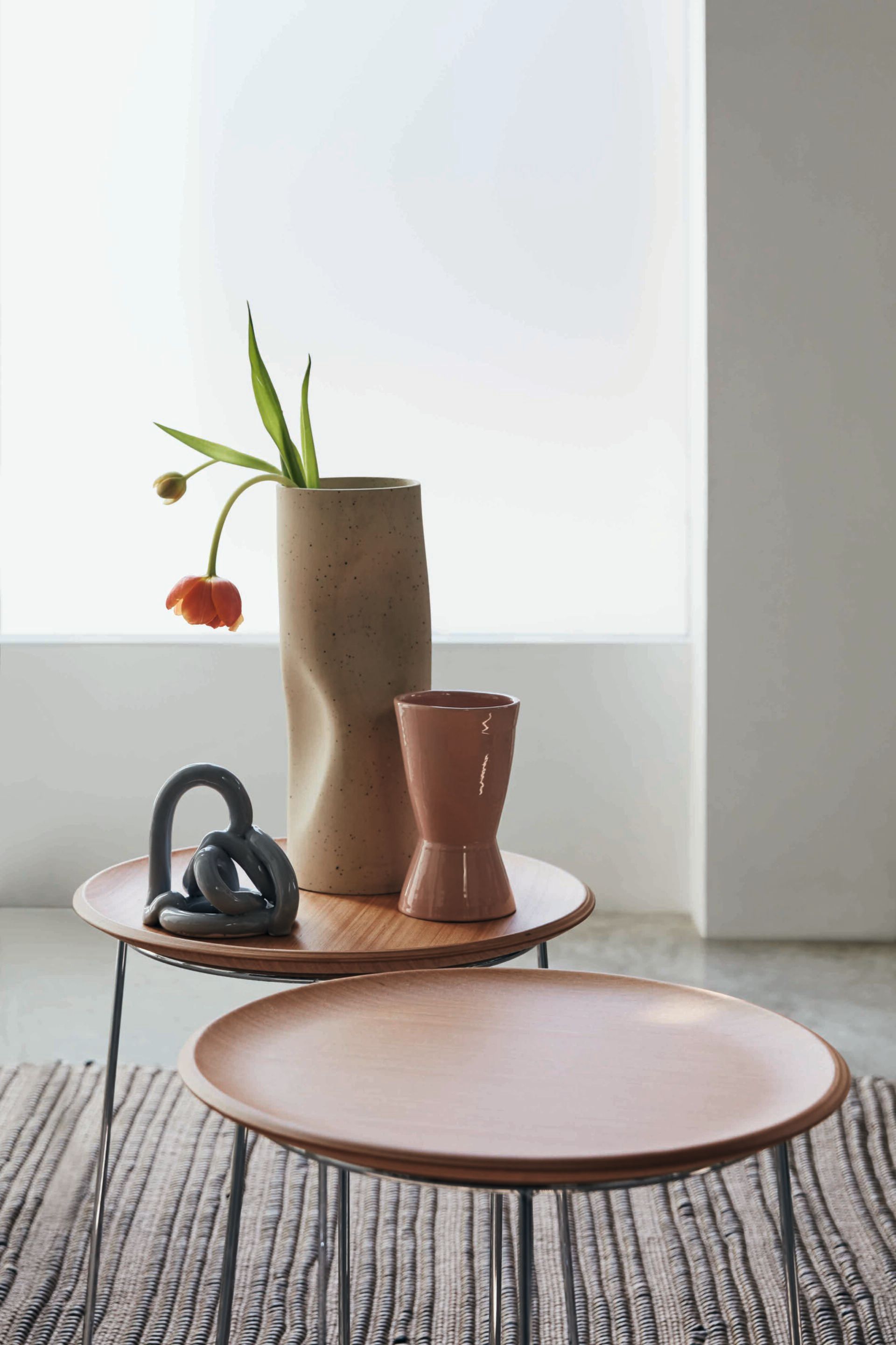 Круглый стальной и деревянный журнальный столик с подносом Kartell Smart Wood ARCH-00060806 - Вид №3