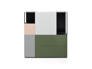 Деревянный сервант