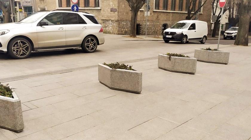 ENCHO ENCHEV - ETE Низкобетонная сеялка для общественных мест  229  - Вид №2