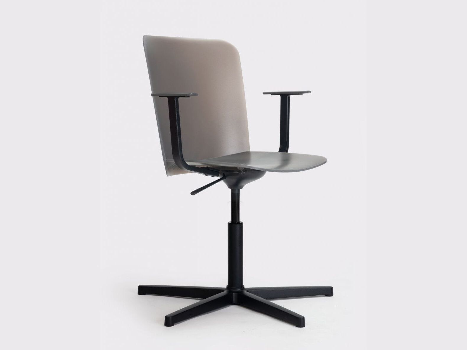 Полипропиленовое вращающееся кресло с подлокотниками ONDARRETA Supra ARCH-00046093