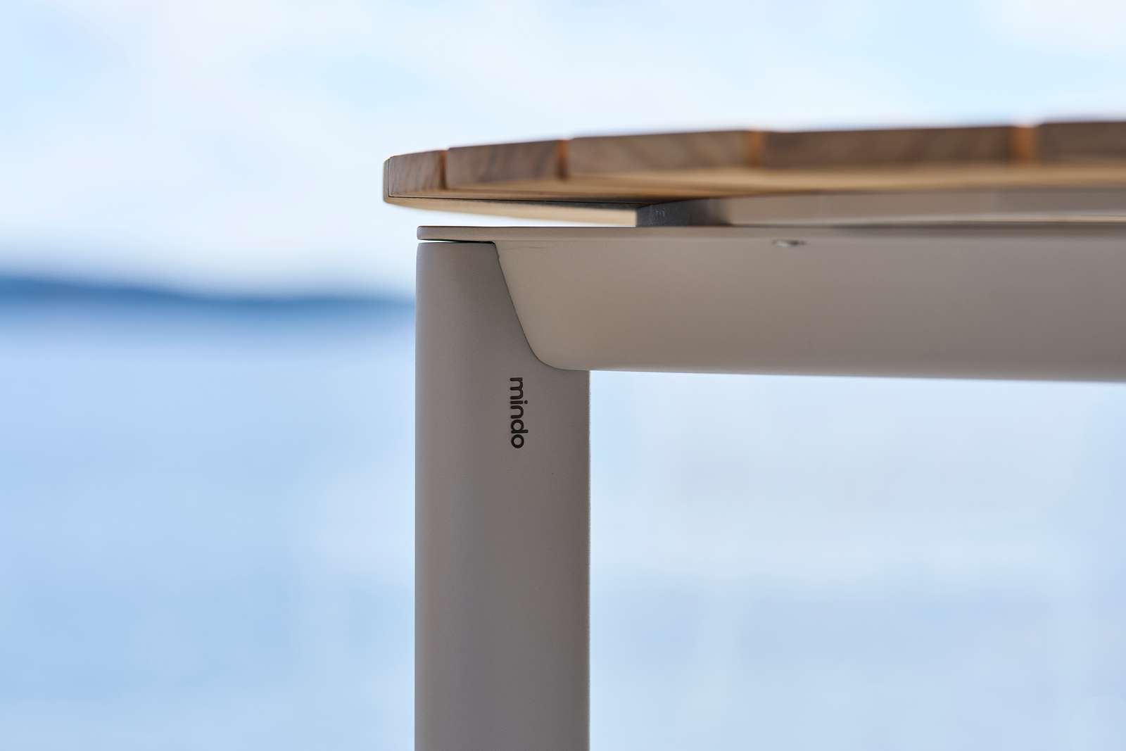 Круглый стол из тикового дерева Mindo Mindo 101 ARCH-00130538 - Вид №3