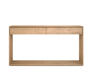 Консоль из массива дерева с ящиками