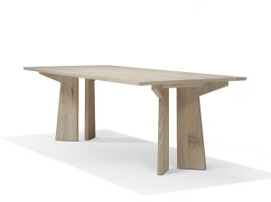 Прямоугольный обеденный стол из массива дерева