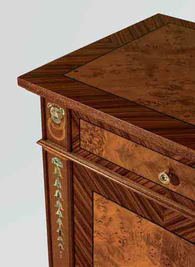 Деревянный шкаф с распашными дверцами OAK Галерея ARCH-00004630 - Вид №1