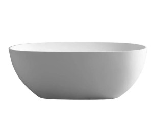 Ванна в центре комнаты в твердой поверхности