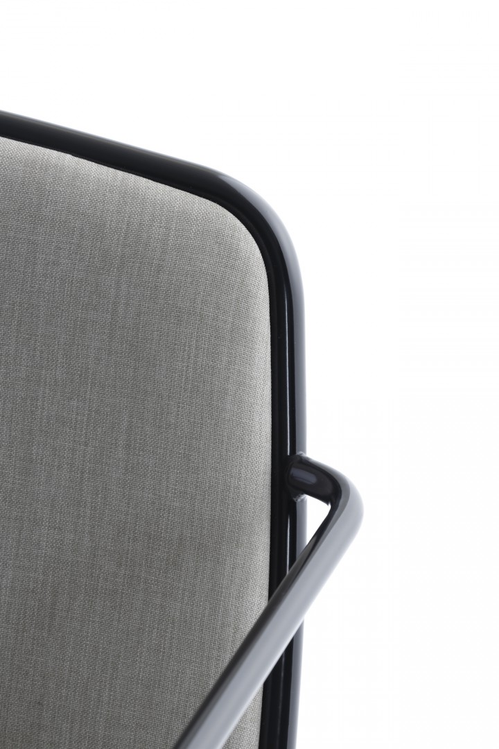 Ring 671 Кресло со стальным каркасом, 4 ножки. Сиденье и спинка мягкие. Et al. Ring - Вид №3