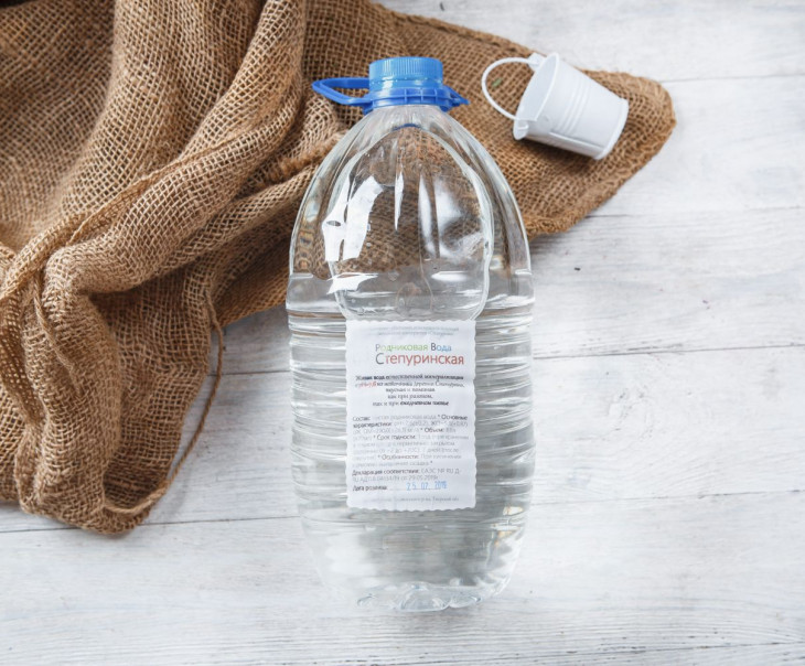 6727 Родниковая вода "Степуринская" 3 л. Вкусляндия 