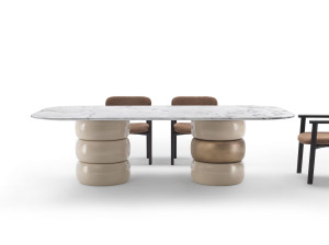 Круглый мраморный стол для гостиной
