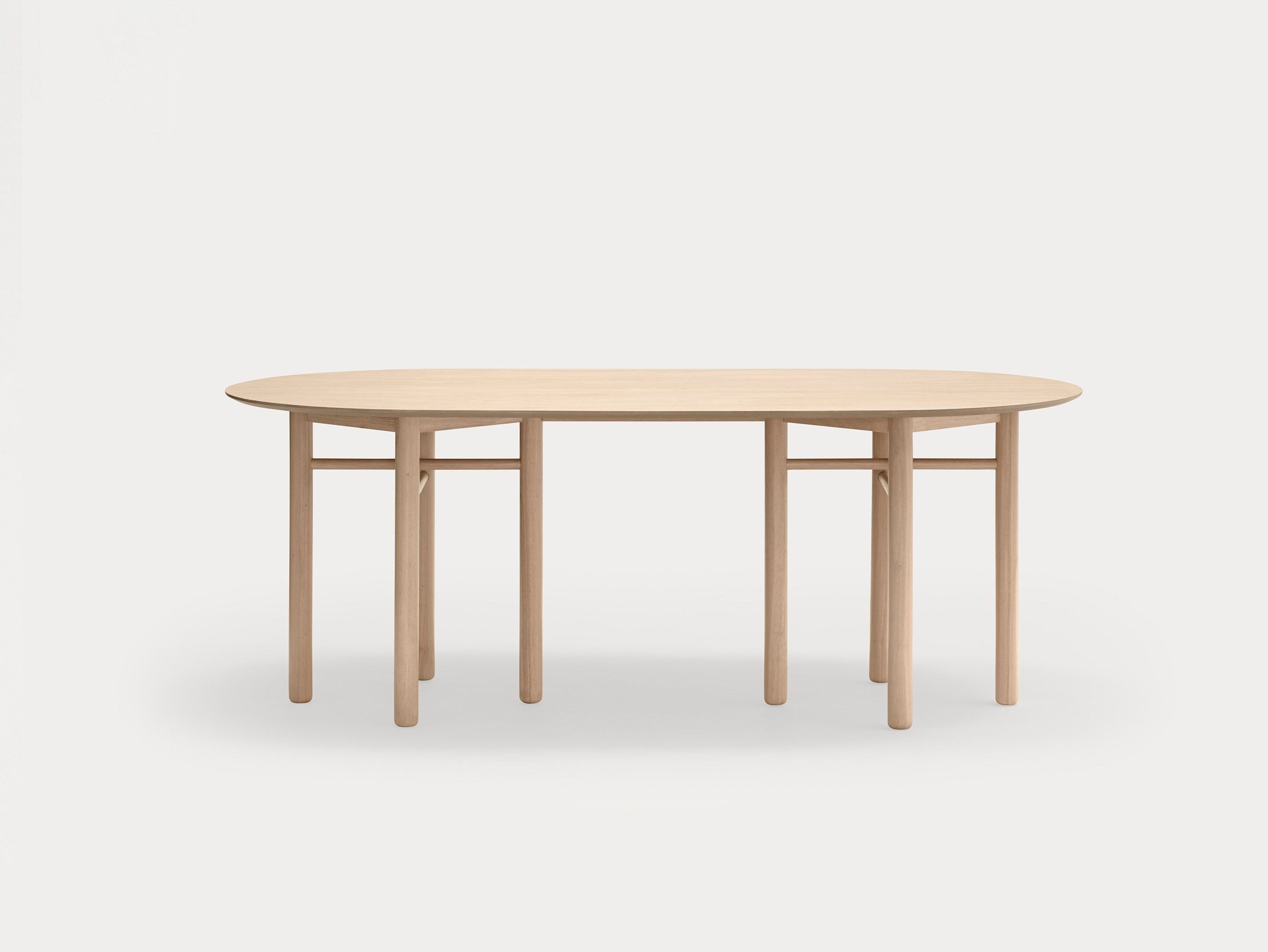 Овальный стол из шпона и каучукового дерева TEULAT Junco ARCH-00145942 - Вид №1